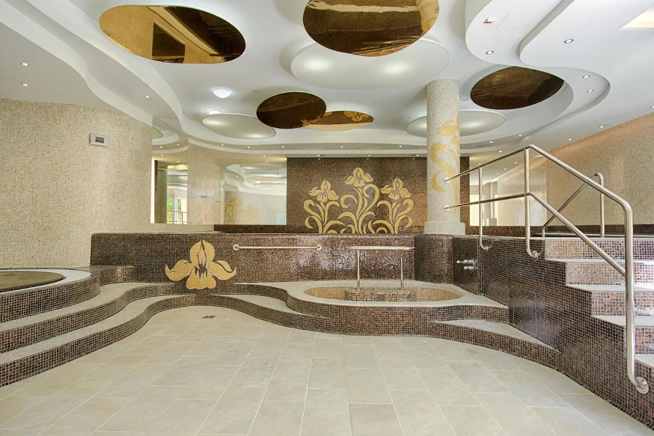 קרלובי וארי Spa Hotel Iris  קרלובי וארי